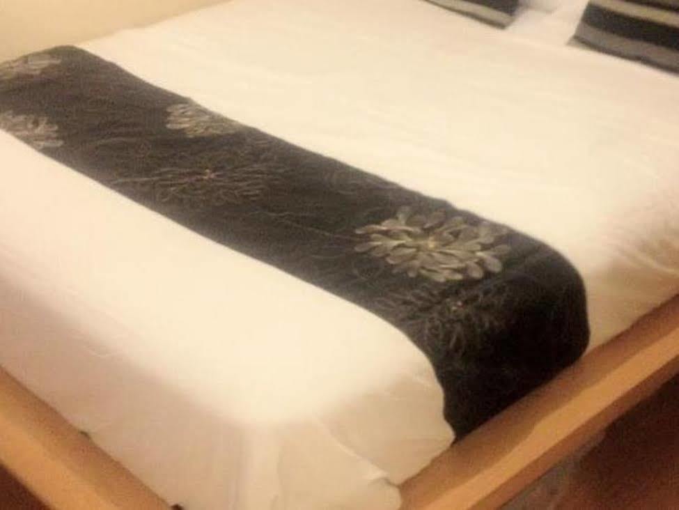 The Kingscliffe Guesthouse Manchester Exteriör bild