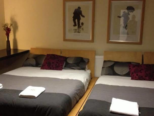The Kingscliffe Guesthouse Manchester Exteriör bild